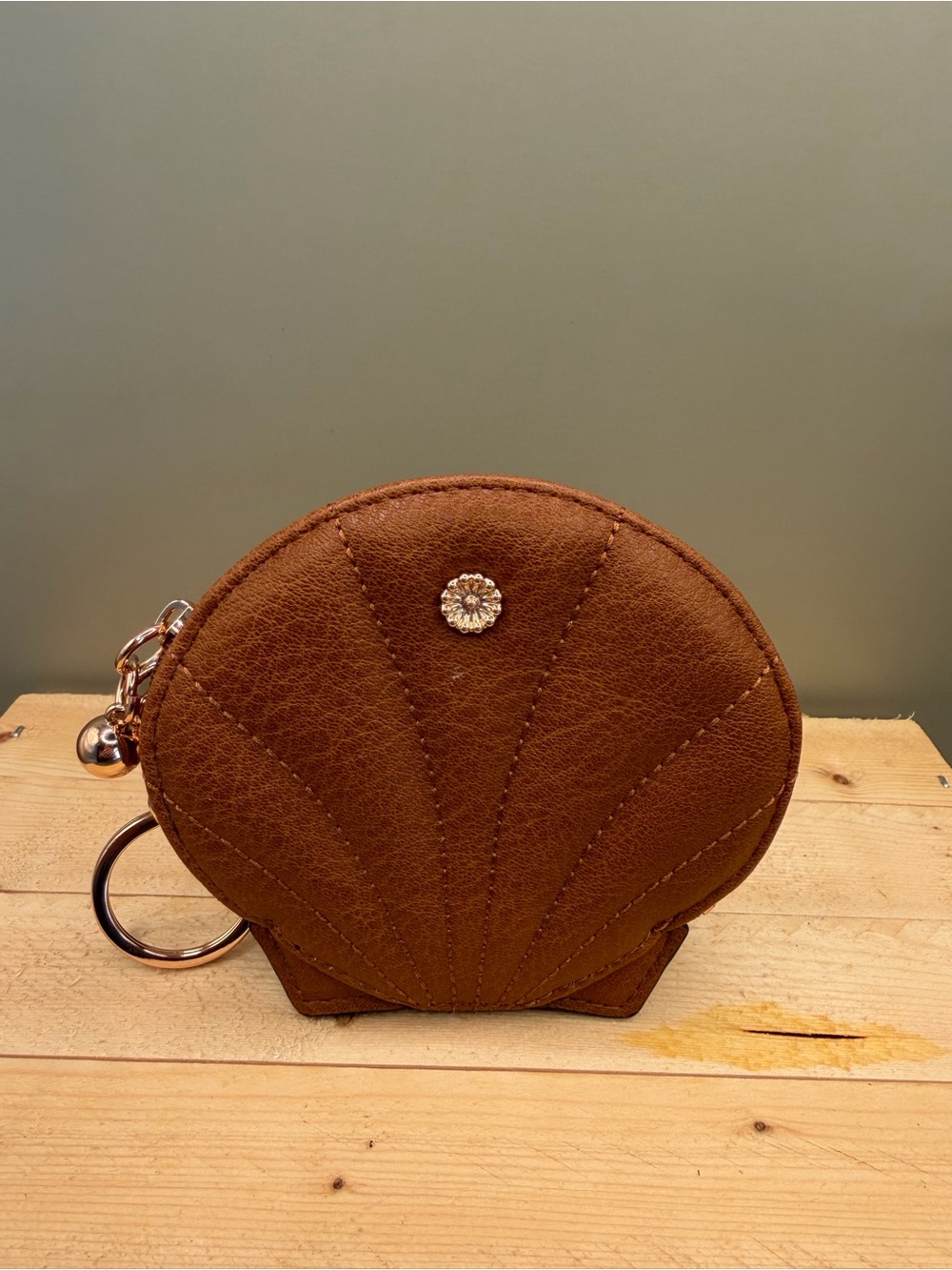 LC Lauren Conrad Seashell Coin Purse Keychain Brown Faux Leather Zip Pouch